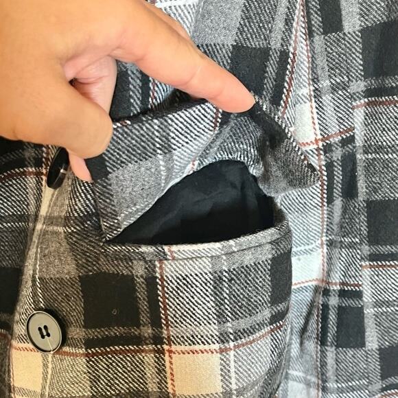 VICI Collection Plaid Peacoat in Black Multi Small - Picture 5 of 8